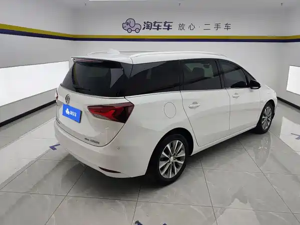 Buick GL6 2023