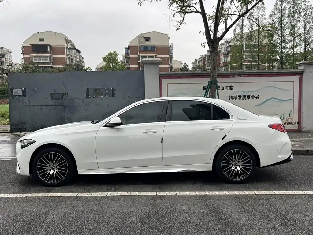 Mercedes-Benz C-Class 2022 — фото 15