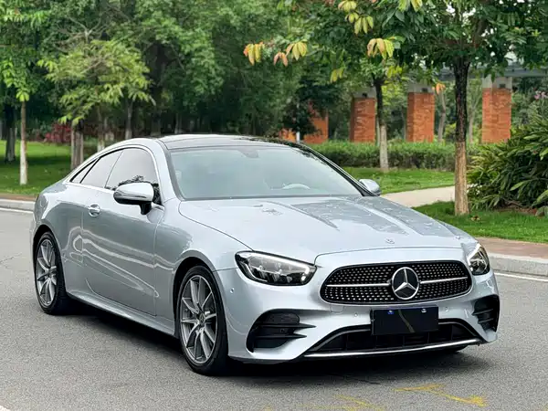 Mercedes-Benz E-Class 2022