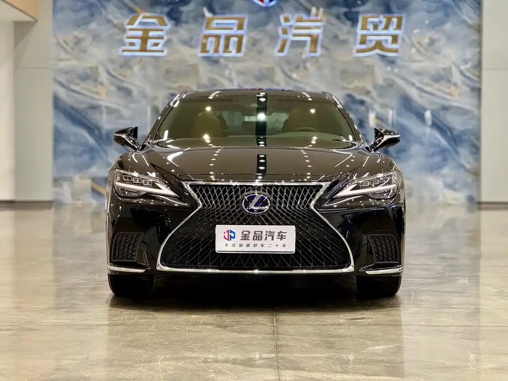 Lexus LS 2021 — фото 2