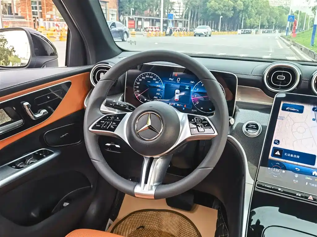 Mercedes-Benz GLC 2025 — фото 12