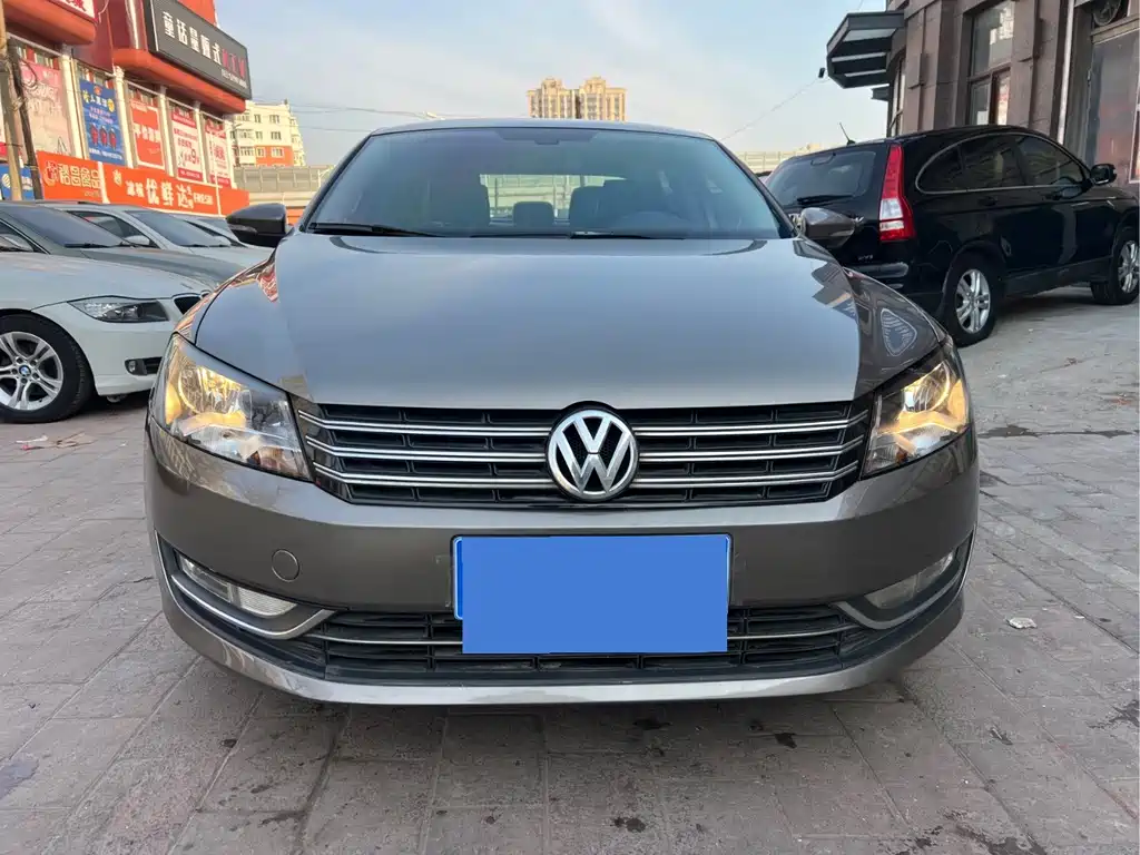 Volkswagen Passat 2011