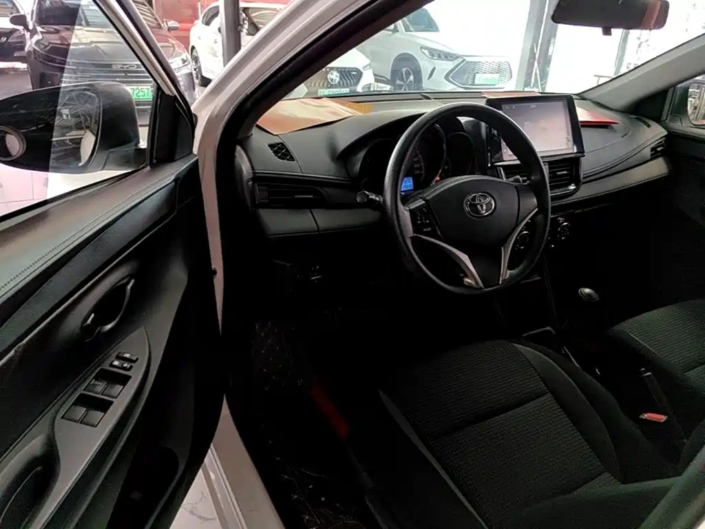 Toyota Vios 2023 — фото 16