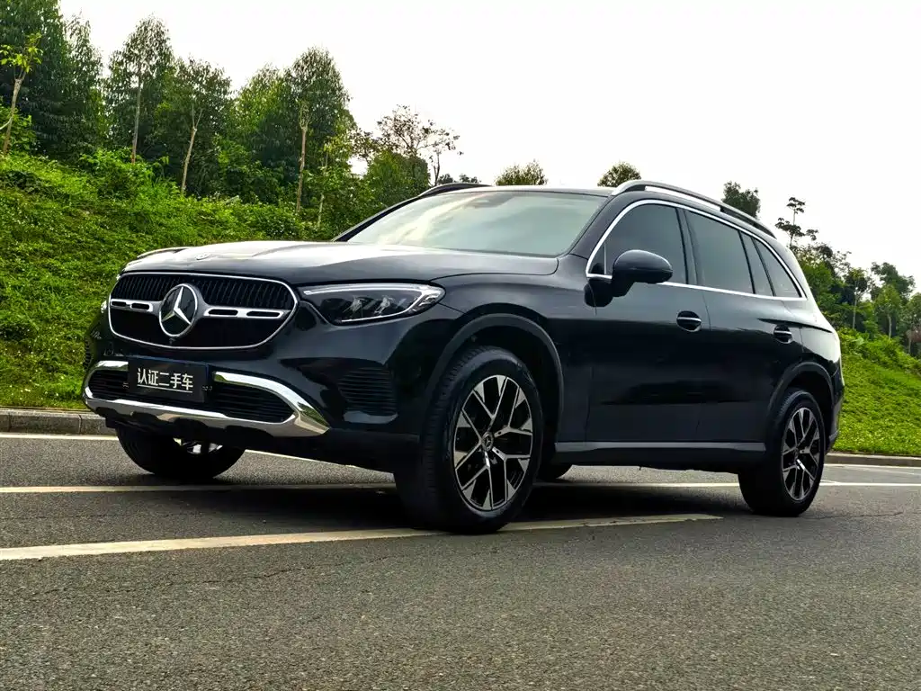 Mercedes-Benz GLC 2025
