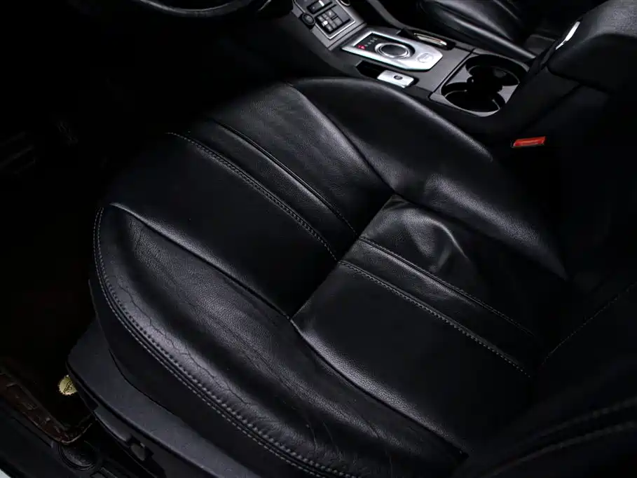 Land Rover Discovery 2016 — фото 13
