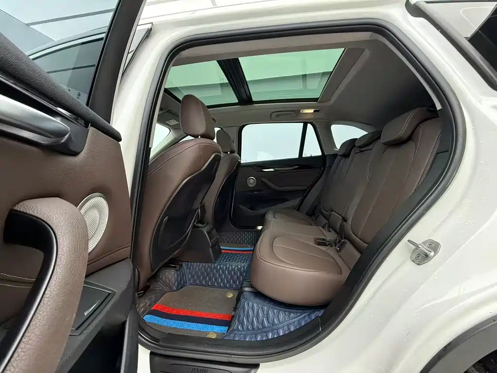 BMW X1 2022 — фото 15