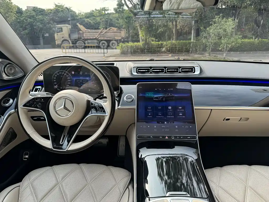 Mercedes-Benz Maybach S-Class 2023 — фото 9