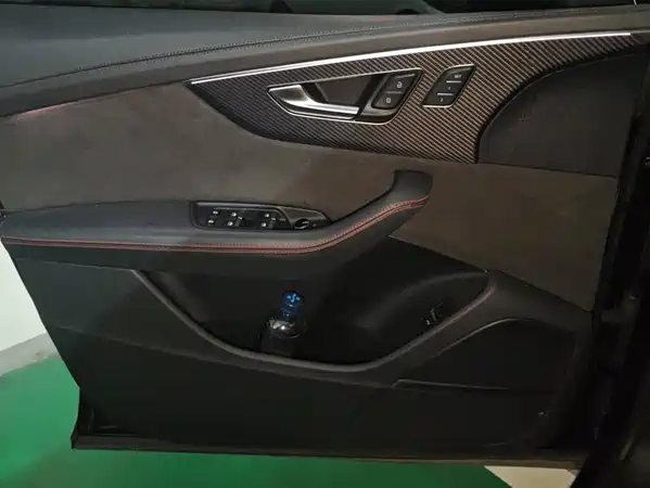 Audi RS Q8 2022