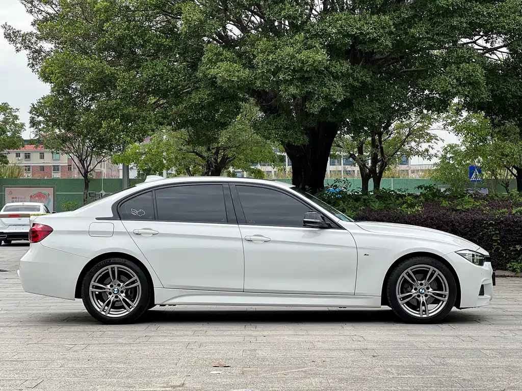 BMW 3 Series 2018