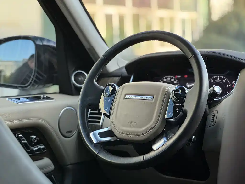 Land Rover Range Rover 2018 — фото 13