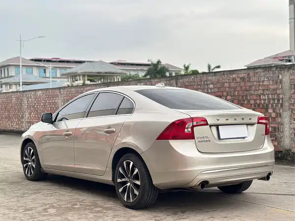 Volvo S60 2020