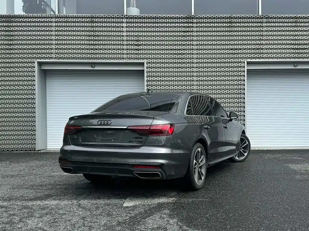 Audi A4L 2025