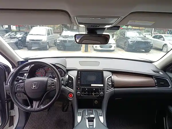 Honda Avancier 2017