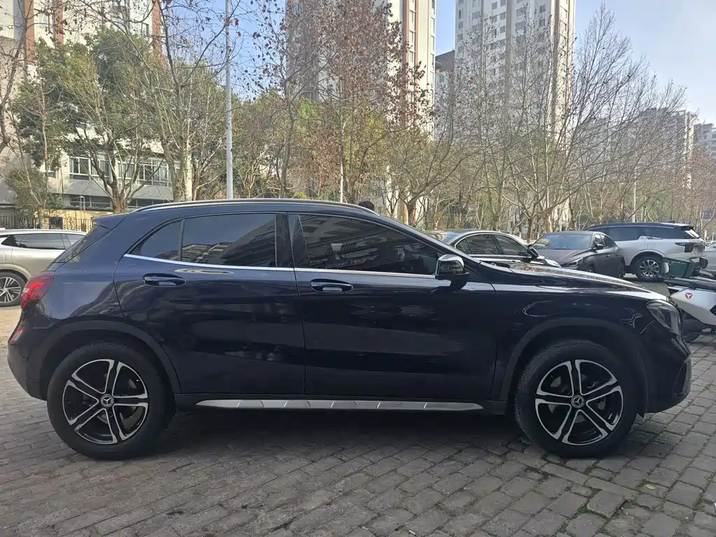 Mercedes-Benz GLA 2018 — фото 4