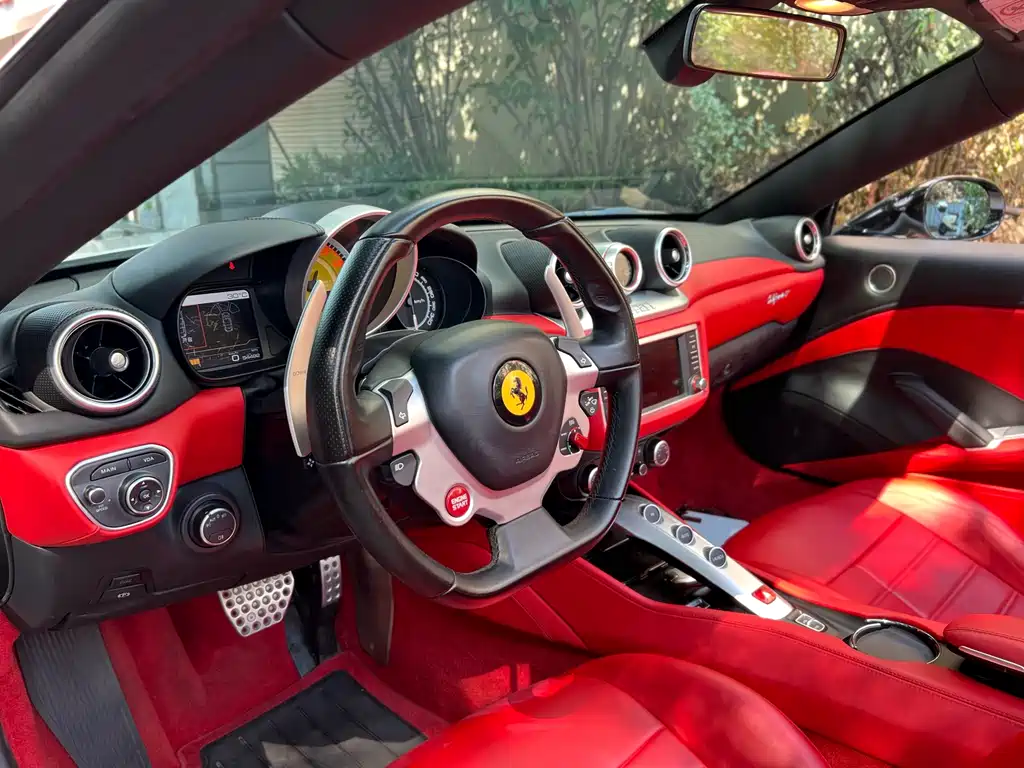Ferrari California T 2016 — фото 10