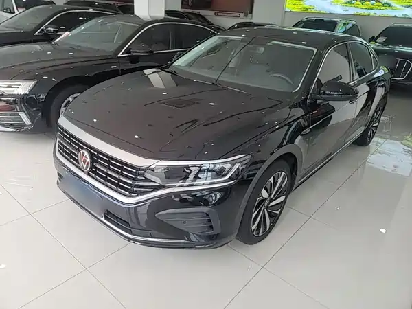 Volkswagen Passat 2024