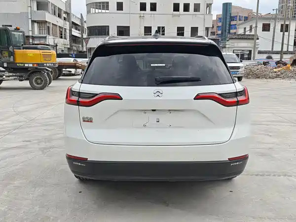 NIO ES8 2020