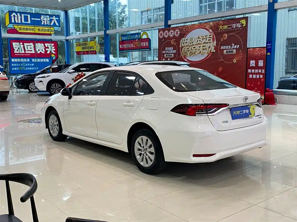 Toyota Corolla 2020 — фото 13