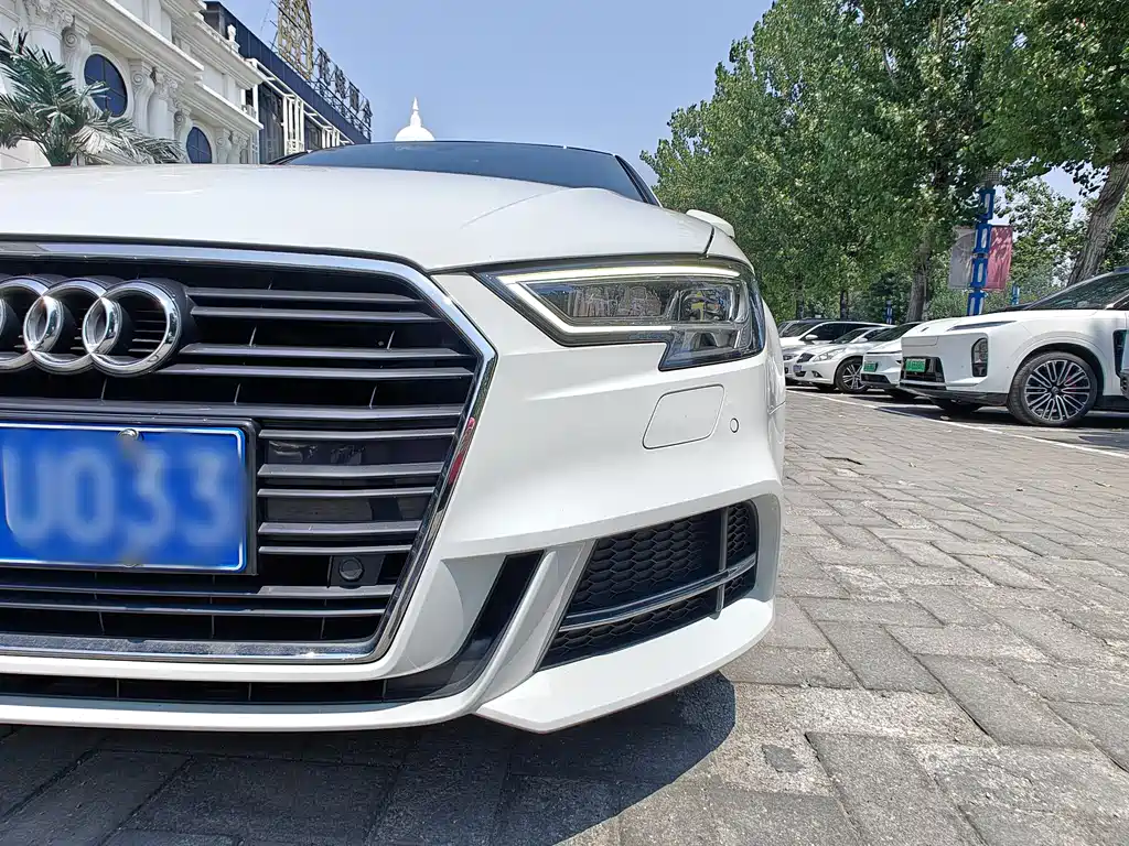 Audi A3 2018 — фото 21