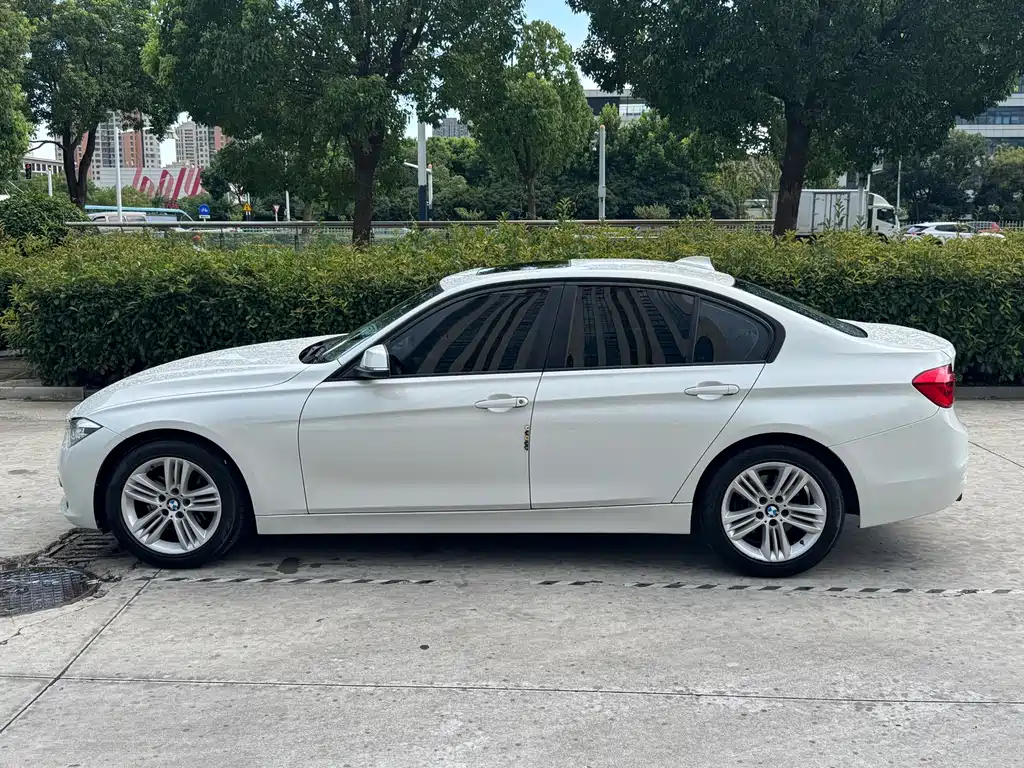 BMW 3 Series 2017