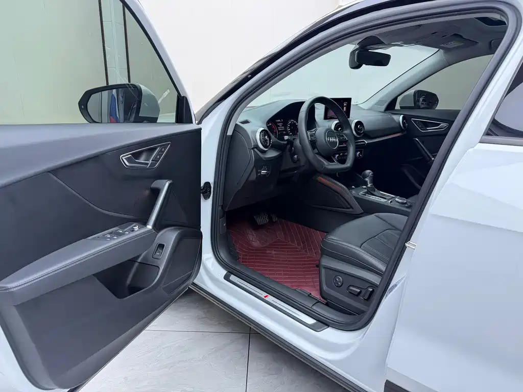 Audi Q2L 2022
