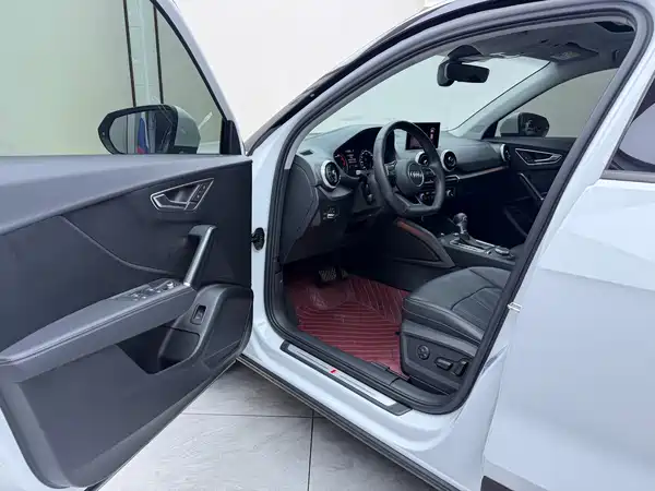 Audi Q2L 2022