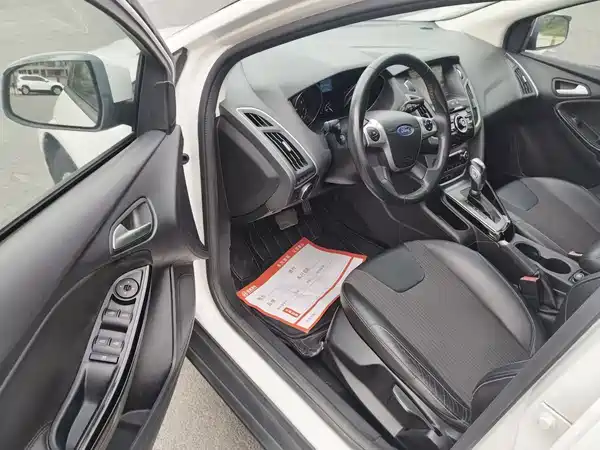 Ford Focus 2014