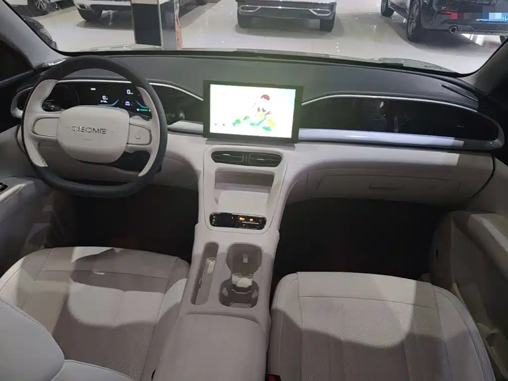 Geely Galaxy Starwish 2026 — фото 10