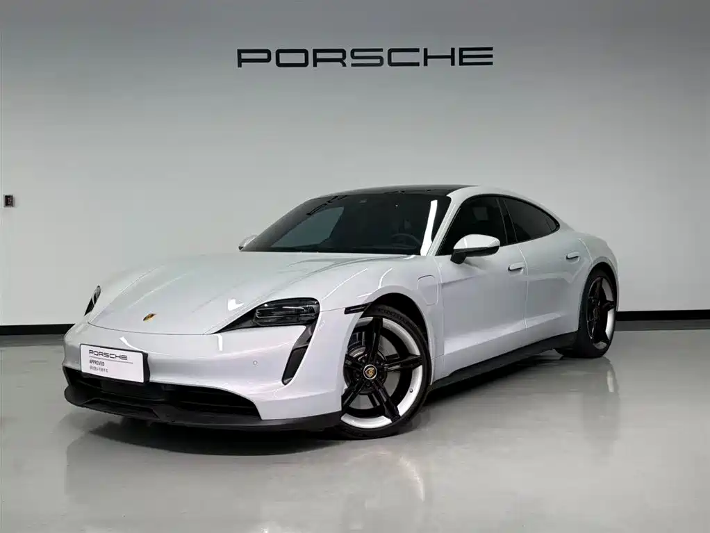 Porsche Taycan 2022