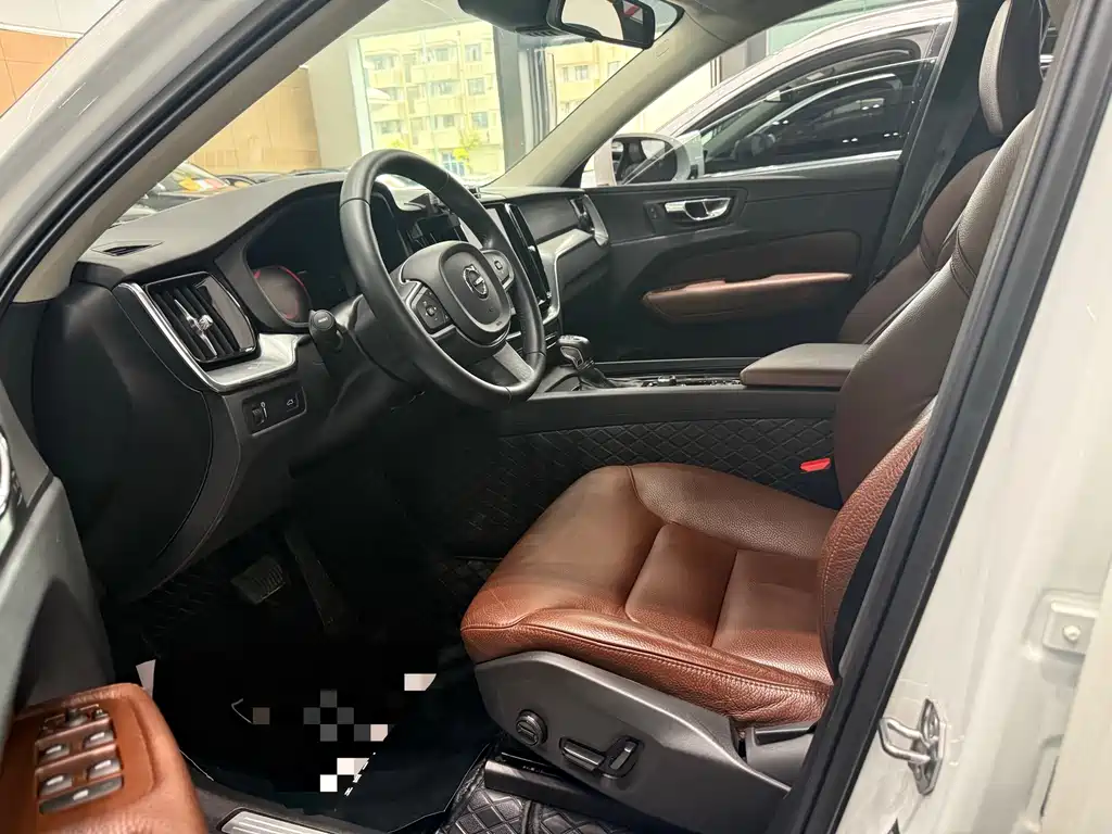 Volvo XC60 2018