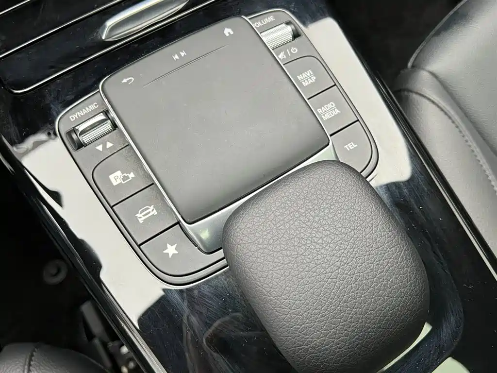 Mercedes-Benz A-Class 2022 — фото 18
