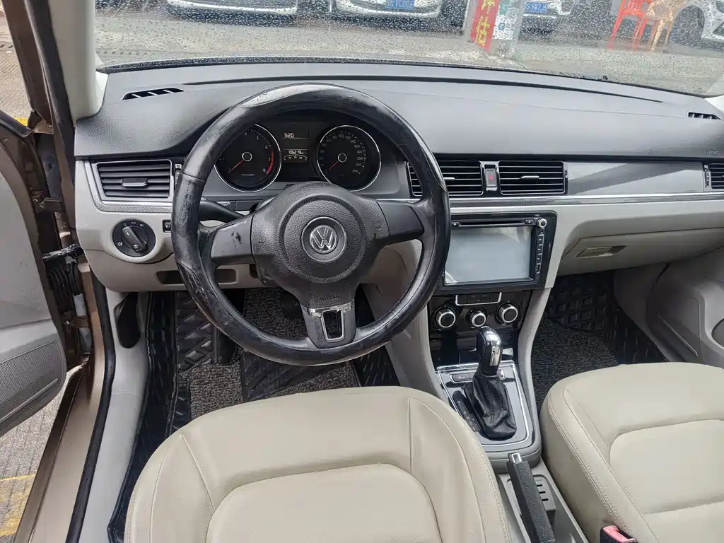 Volkswagen Bora 2014