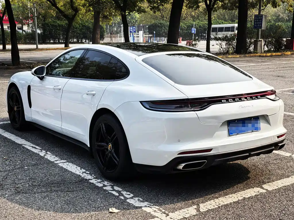Porsche Panamera 2023 — фото 14