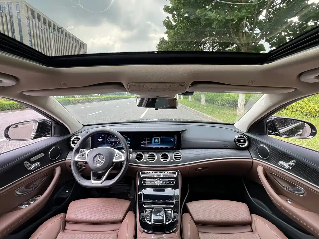 Mercedes-Benz E-Class 2017 — фото 11