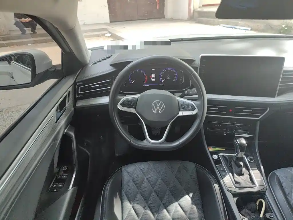 Volkswagen Sagitar 2022