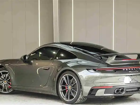 Porsche 911 2023 — фото 5