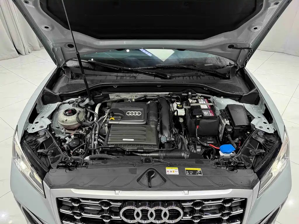 Audi Q2L 2022 — фото 18