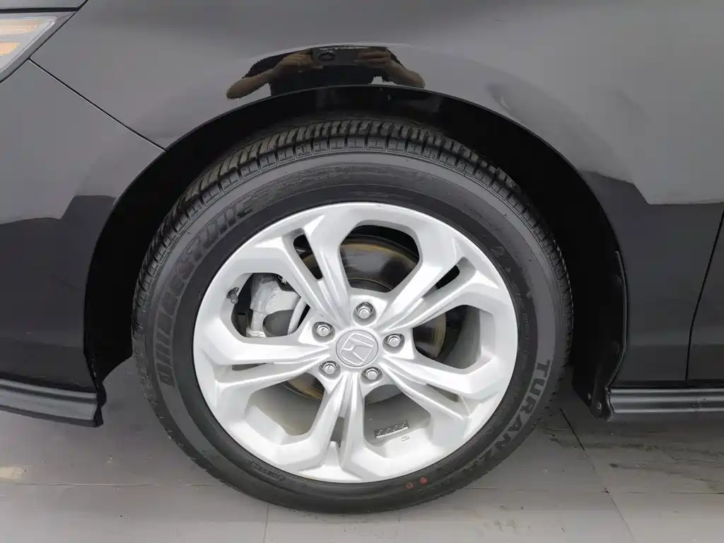 Honda Accord 2023 — фото 17