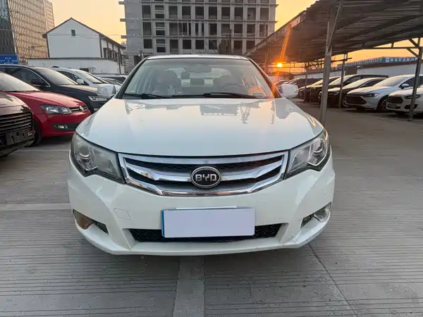 BYD Sirui 2013