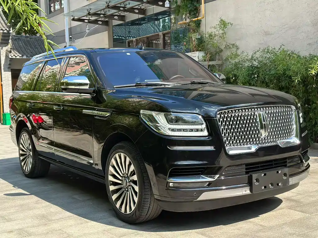 Lincoln Navigator 2018 — фото 3
