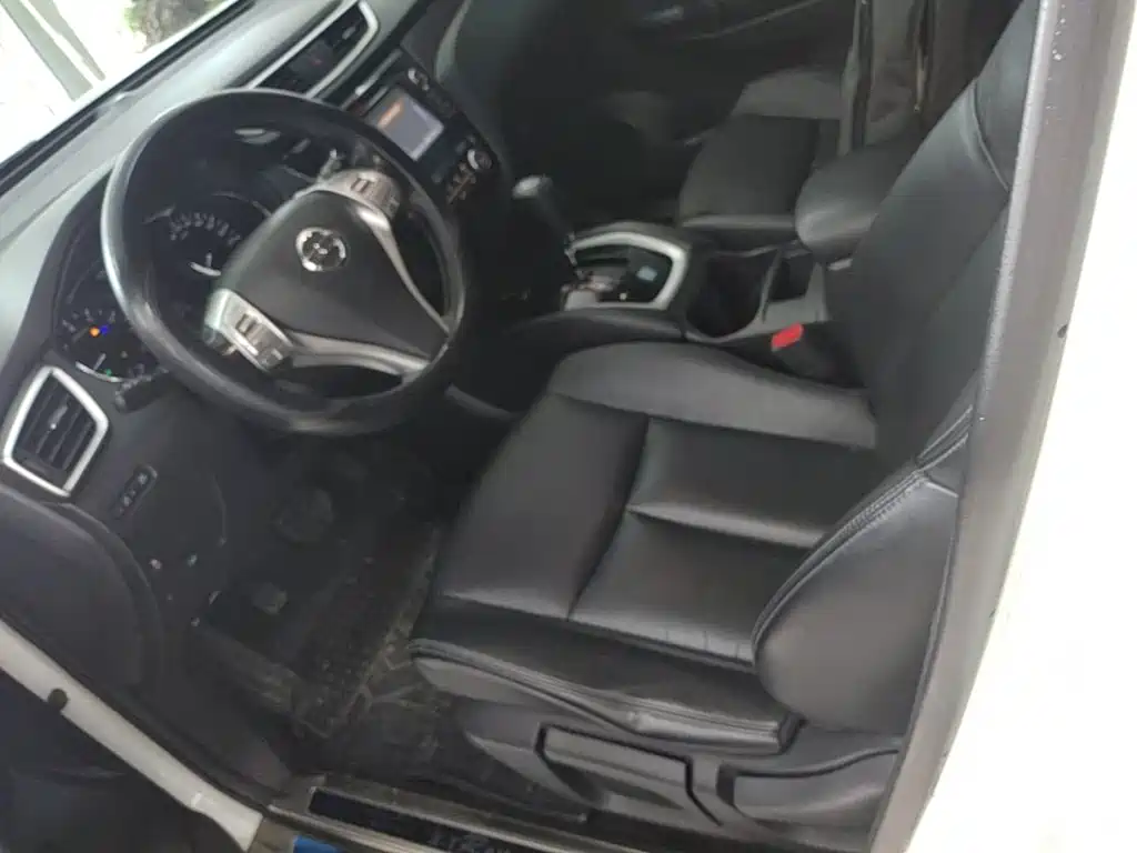 Nissan X-Trail 2014 — фото 15