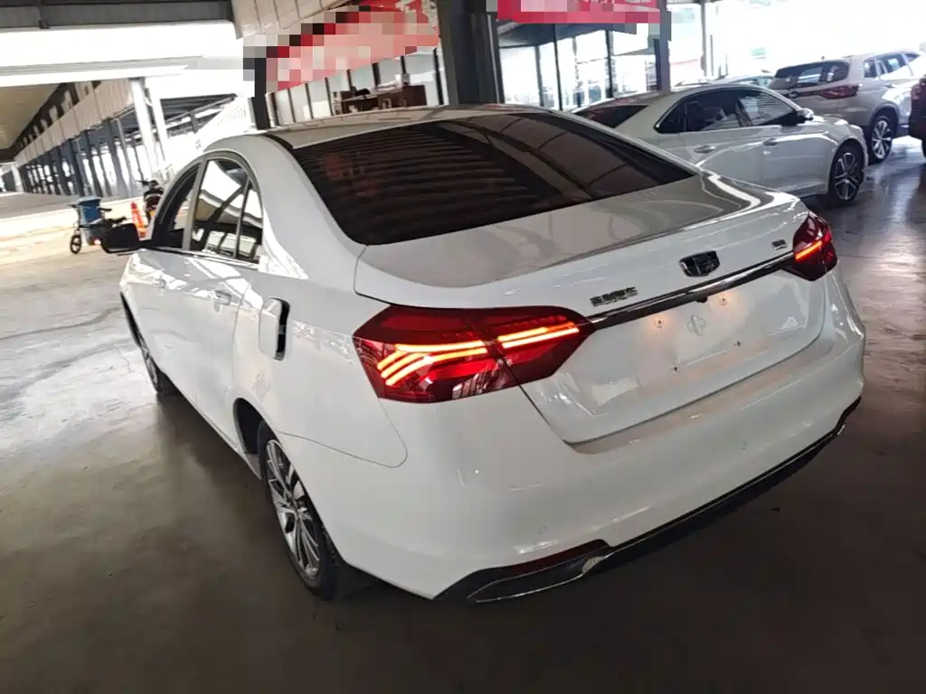 Geely Emgrand 2018