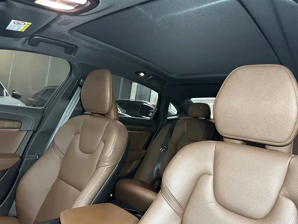 Volvo S90 2022 — фото 12
