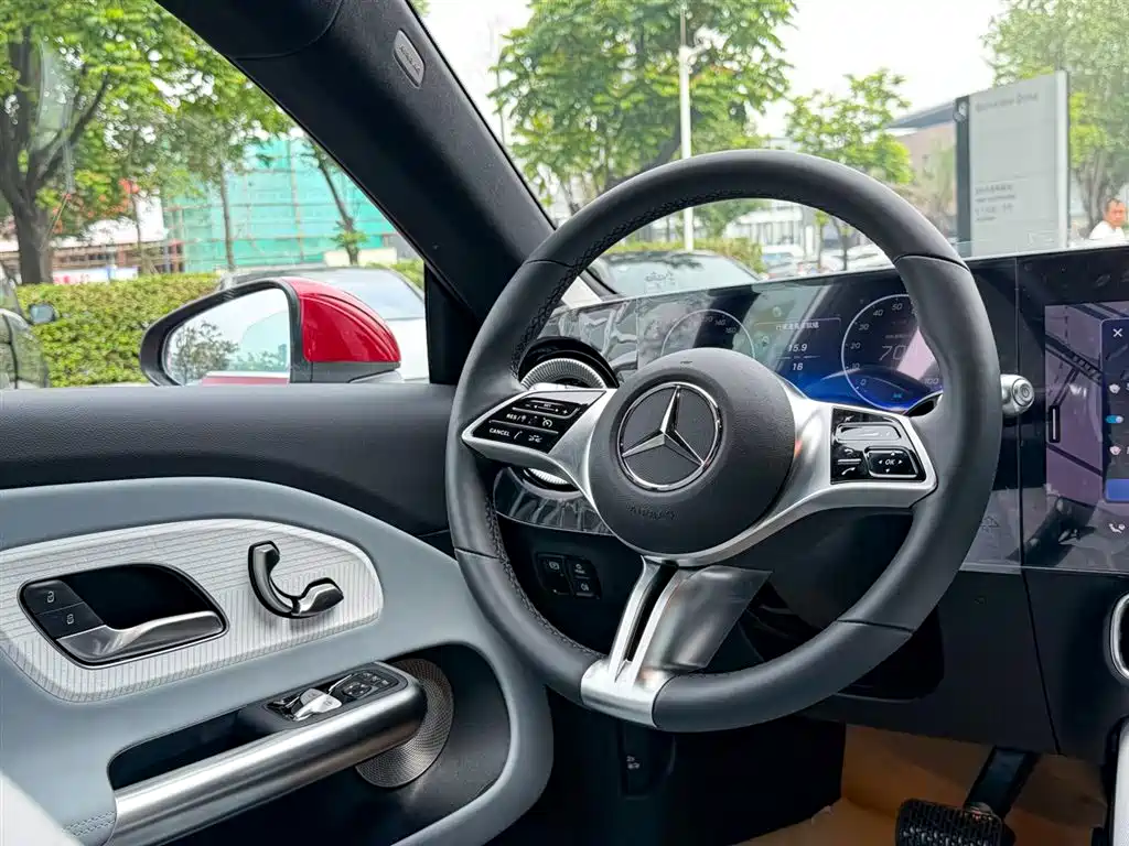 Mercedes-Benz CLA EV 2025 — фото 9