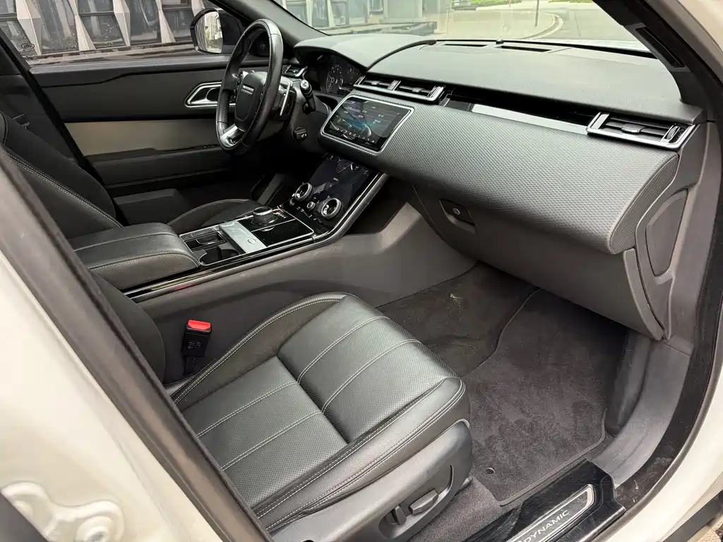 Land Rover Velar 2019 — фото 8