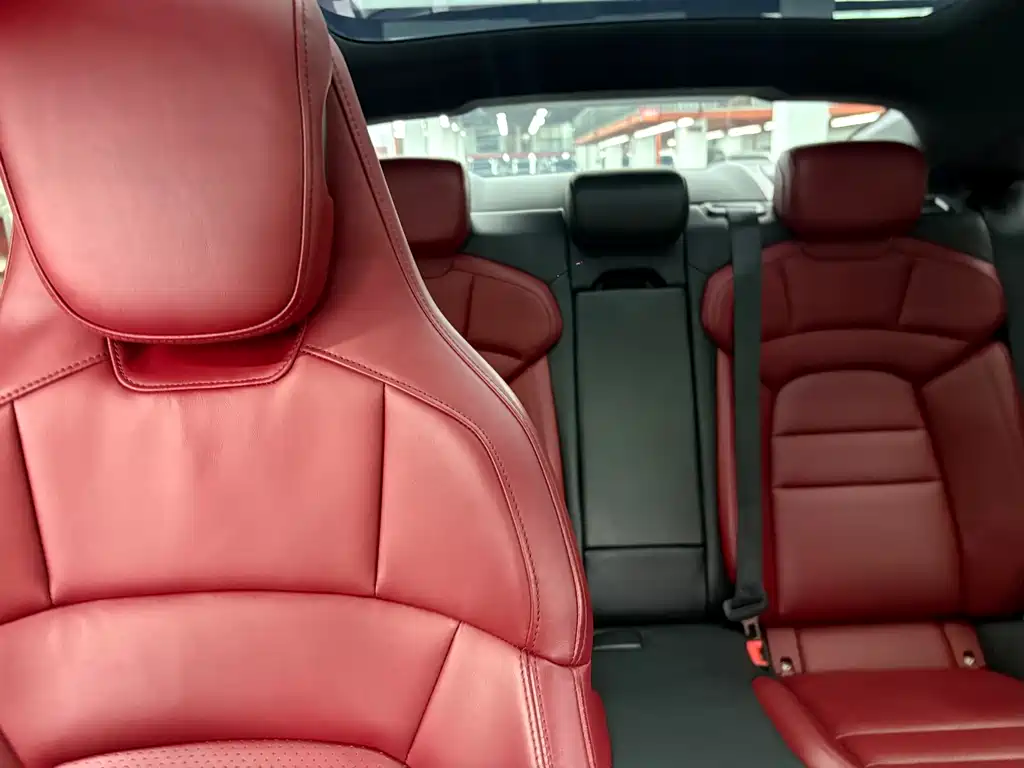 Porsche Taycan 2020 — фото 14