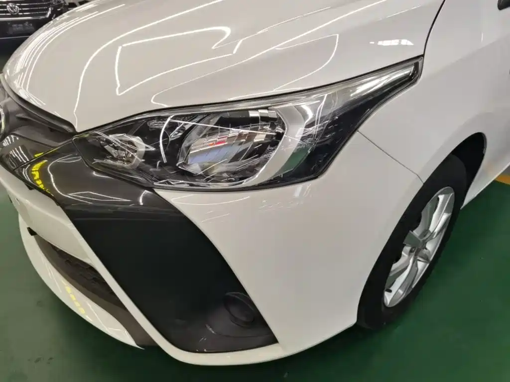 Toyota Yaris L 2017 — фото 24