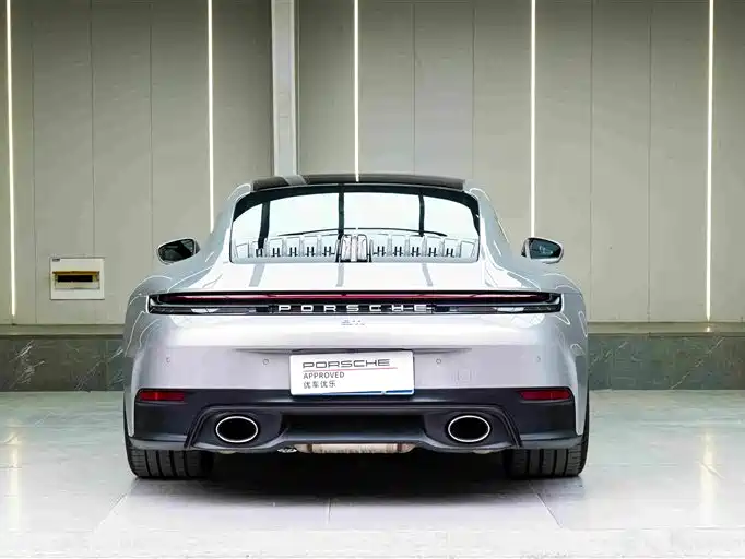 Porsche 911 2025 — фото 9
