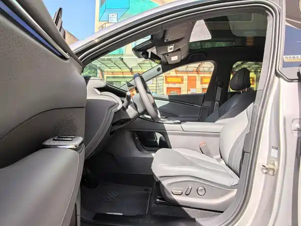 XPeng G7 2025