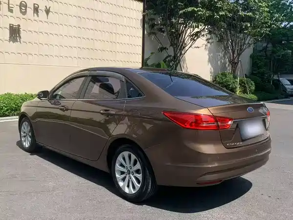 Ford Escort 2018